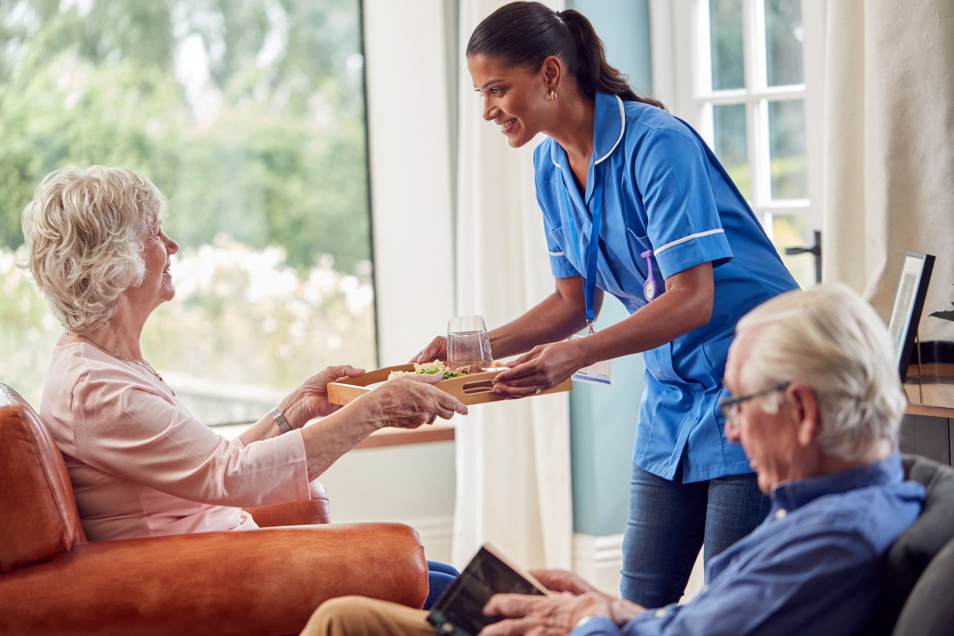 home health aide supporting local seniors through community-based care in Port Charlotte Florida